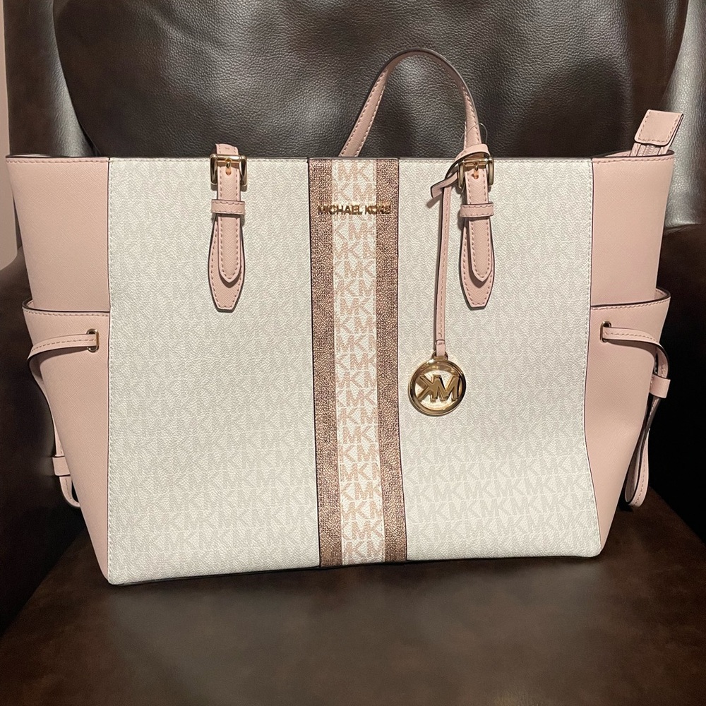 NWT Michael Kors Gilly Tote Bag